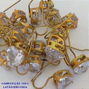 BRINCO NO BRUTO PRONTO PARA O BANHO - 100% LATÃO - COM BASE TIPO ANZOL - COM PEDRA DE ZIRCONIAS CORAÇÃO 10X10MM - PESO 2,9GR - BRU2835A