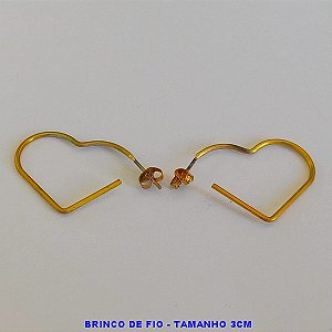 BRINCO NO BRUTO PRONTO PARA O BANHO - BRINCO DE FIO - (MODELO CORAÇÃO ) TAMANHO 3CM - PESO TOTAL 1.4GR - BRU3848A