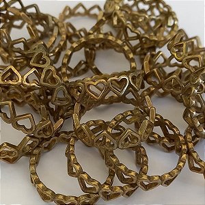 ANEL NO BRUTO PRONTO PARA O BANHO -ARO TODO EM CORAÇÃO (COMPOSIÇÃO 100% LATÃO - PESO MEDIO 1,4GR - ANEL000217