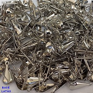 ACESSÓRIO NO BRUTO PRONTO PARA O BANHO -  BASE PARA BRINCO COM PINO LATÃO  - PESO DO PAR 0,6GR - TAMANHO gota 15X6MM - VALOR DO PAR BRUTO -BRU0001205