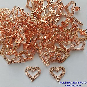ACESSORIO (BRINCO NO BRUTO PRONTO PARA O BANHO (CX38) -  BRINCO CORAÇÃO CRAVEJADO COM MICRO ZIRCONIAS - (VALOR REFERENTE AO PAR) TAMANHO 13MM (MAD) - PESO 1,8GR - BRU9062