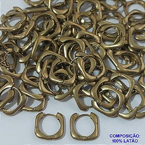 BRINCO NO BRUTO PRONTO PARA O BANHO - ARGOLINHA DE PRESSÃO (TRANQUETA) EM FORMATO QUADRADO - TAMANHO 17MM - PESO 3,4GR - BRU9071
