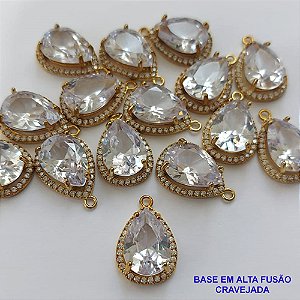 PINGENTE NO BRUTO PRONTO PARA O BANHO - (PEÇA DELICADA CUIDADO NO BANHO) COM PINGENTE EM ZIRCÔNIA CRISTAL COM BASE EM ALTA FUSÃO CRAVEJADA - TAMANHO 10X14MM -  PESO TOTAL 2,2GR - BRU9103
