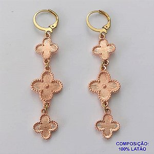 BRINCO NO BRUTO PRONTO PARA O BANHO -  BRINCO ARGOLINHA DE PRESSÃO (TRANQUETA) COM 3 PINGENTES TIPO VAN CLEEF COM 2 TAMANHOS DE 11MM E 1 DE 15MM - PESO 5,9GR - BRU9204
