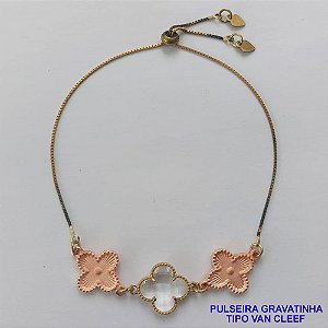 PULSEIRA GRAVATINHA NO BRUTO PRONTO PARA O BANHO - PULSEIRA AJUSTÁVEL TIPO VAN CLEEF COM PINGENTES TAMANHOS 15MM - COMPOSIÇÃO: LATÃO / VIDRO - COR: CRISTAL - PESO 4,4GR - BRU9217