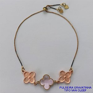 PULSEIRA GRAVATINHA NO BRUTO PRONTO PARA O BANHO - PULSEIRA AJUSTÁVEL TIPO VAN CLEEF COM PINGENTES TAMANHOS 15MM - COMPOSIÇÃO: LATÃO / VIDRO - COR: LILÁS - PESO 4,4GR - BRU9220