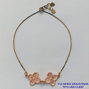 PULSEIRA GRAVATINHA NO BRUTO PRONTO PARA O BANHO - PULSEIRA AJUSTÁVEL TIPO VAN CLEEF COM PINGENTES TAMANHOS 15MM - COMPOSIÇÃO: 100% LATÃO - PESO 3,6GR - BRU9224
