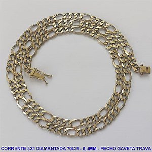 CORRENTE MASCULINA NO BRUTO PRONTO PARA O BANHO - CORRENTE 3X1 ELLO BATIDO DIAMANTADA (M31158) - COMPRIMENTO: 70CM - LARGURA 6,4MM - ESPESSURA: 1,5MM - FECHO GAVETA TRAVA DUPLA - PESO 33,2GR - COMPOSIÇÃO: 100% LATÃO - BRU9264