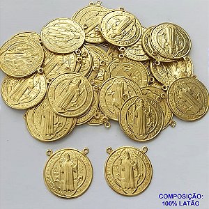 ACESSORIO PINGENTE NO BRUTO PRONTO PARA O BANHO(CX54) - PINGENTE SÃO BENTO (E3074) TAMANHO: 20MM - COMPOSIÇÃO 100% LATÃO - PESO TOTAL 1,4GR - (VENDIDO POR UNIDADE) - BRU0001480