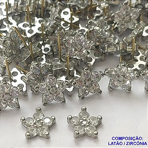 ACESSORIO BRINCO NO BRUTO PRONTO PARA O BANHO CX38) - BRINCO DE PINO FORMATO FLOR CRAVEJADO EM ZIRCÔNIA CRISTAL - TAMANHO 11MM - PESO TOTAL 1,6GR (MAD) - BRU0001530