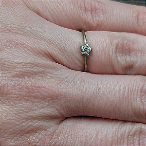 ANEL NO BRUTO PRONTO PARA O BANHO - ANEL ESTRELA COM ZIRCÔNIAS - PESO MEDIO 1,8GR - COMPOSIÇÃO: LATÃO / ZIRCÔNIA - ANEL000312