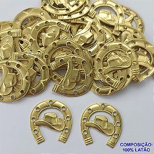 ACESSÓRIO NO BRUTO PRONTO PARA O BANHO - PINGENTE FERRADURA E CHAPÉU (CX.105) (3.2341F1) - COMPOSIÇÃO: 100% LATÃO - TAMANHO 22X23MM - PESO TOTAL 1,4GR - BRU0001651
