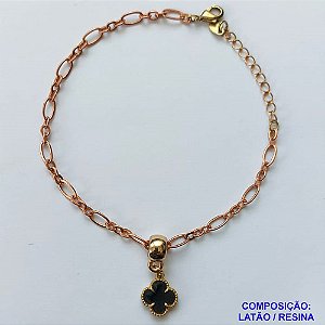PULSEIRA NO BRUTO PRONTO PARA O BANHO -  PULSEIRA COM PINGENTE TIPO VAN CLEEF 10MM PRETO - TAMANHO 18CM COM EXTENSOR E FECHO LAGOSTA - PESO 2,9GR - COMPOSIÇÃO: LATÃO / RESINA - PENDENTE: ABS - BRU10150
