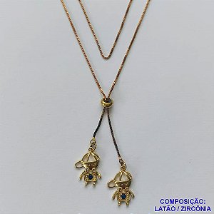 GARGANTILHA NO BRUTO PRONTO PARA O BANHO - COM CORRENTE VENEZIANA DE 70CM -" TIPO GRAVATINHA " - COM PINGENTES DOIS MENINOS COM ZIRCÔNIAS ROSAS - PESO TOTAL 4,3GR - BRU10152