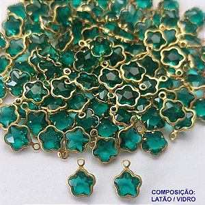 ACESSÓRIO NO BRUTO PRONTO PARA O BANHO(CX91) - PINGENTE TIPO "VAN CLEEF" EM VIDRO " 6MM " VERDE - COMPOSIÇÃO LATÃO / VIDRO - PESO 0,1GR - BRU0001770