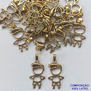 ACESSÓRIO NO BRUTO PRONTO PARA O BANHO (CX14) - PINGENTE MENINO VAZADO - COMPOSIÇÃO: 100% LATÃO - TAMANHO 18MM -  PESO TOTAL 1GR - BRU0001775