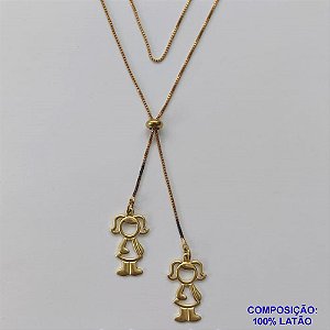 GARGANTILHA NO BRUTO PRONTO PARA O BANHO - COM CORRENTE VENEZIANA DE 70CM -" TIPO GRAVATINHA " AJUSTÁVEL - COM DOIS PINGENTES MENINAS - PESO TOTAL 3,8GR - BRU10174