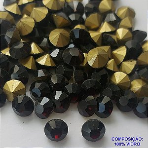 ACESSÓRIO NO BRUTO PRONTO PARA O BANHO (CX10)- STRASS VERMELHO ESCURO EM VIDRO (SS45) - TAMANHO 6X9MM - PESO 0,7GR - (PEÇA VENDIDA POR UNIDADE) BRU0001853