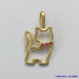 PINGENTE NO BRUTO PRONTO PARA O BANHO(CX26)- PINGENTE GATINHA COM PEDRAS EM ZIRCÔNIAS ROSAS (PX000881 C503) - COMPOSIÇÃO: LATÃO / ZIRCÔNIA - TAMANHO 9X15MM -  PESO TOTAL 0,7GR - BRU10286