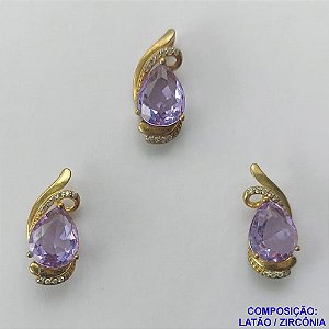 CONJUNTO NO BRUTO PRONTO PARA O BANHO - (CX26) CONJUNTO SEM CORRENTE (CX001879 C022) - (PINGENTE E BRINCOS) PINGENTE DE 18MM PEDRA EM ZIRCÔNIA LILÁS - PESO TOTAL 4GR -  BRU10300