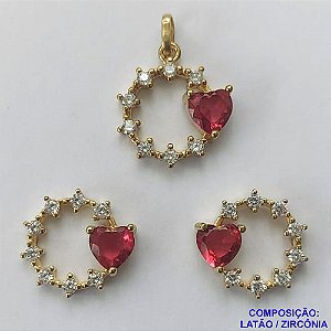 CONJUNTO NO BRUTO PRONTO PARA O BANHO (Cx26)- CONJUNTO SEM CORRENTE (CX001202 C503) - (PINGENTE E BRINCOS) PINGENTE REDOND0 13MM CRAVEJADO EM MICRO ZIRCÔNIAS E PEDRA EM ZIRCÔNIA VERMELHA - PESO TOTAL 3,4GR -  BRU10302