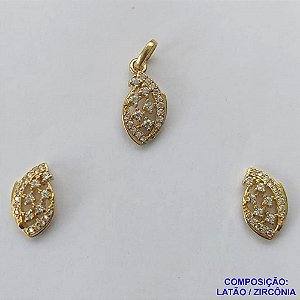 CONJUNTO NO BRUTO PRONTO PARA O BANHO (CX26) - CONJUNTO SEM CORRENTE (CX001335) - (PINGENTE E BRINCOS) PINGENTE 6X11MM CRAVEJADO EM MICRO ZIRCÔNIAS - PESO TOTAL 1,9GR -  BRU10312