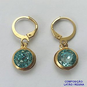 BRINCO NO BRUTO PRONTO BANHO - BRINCO COM PINGENTE EM RESINA AZUL CLARA 10MM - ARGOLINHA DE PRESSÃO (TRANQUETA) - PESO TOTAL 1,6GR - BRU10466