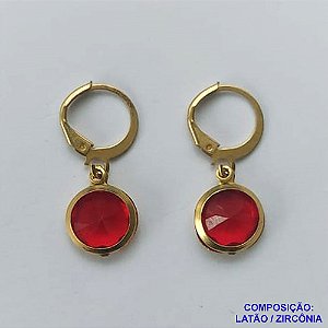 BRINCO NO BRUTO PRONTO BANHO - BRINCO COM PINGENTE EM ZIRCÔNIA VERMELHO - ARGOLINHA DE PRESSÃO (TRANQUETA) TAMANHO 10X10MM - PESO TOTAL 2,2GR - BRU10479