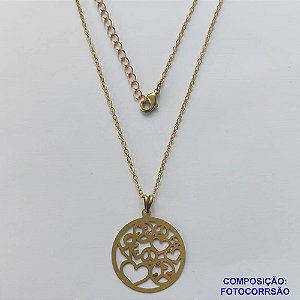 GARGANTILHA NO BRUTO PRONTO PARA O BANHO(CX110) - GARGANTILHA CORRENTE CADEADO 45CM + EXTENSOR - PINGENTE EM FOTOCORROSÃO REDONDO COM CORAÇÕES VAZADOS 24X24MM - COMPOSIÇÃO: LATÃO / FOTOCORROSÃO - PESO TOTAL: 2,7GR - BRU10487