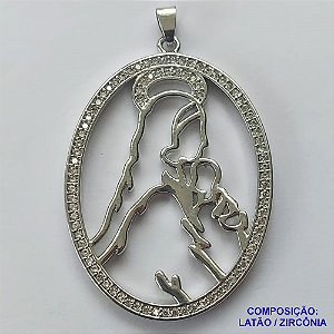 PINGENTE NO BRUTO PRONTO PARA O BANHO(CX86) - PINGENTE OVAL NOSSA SRA CRAVEJADO EM MICROS ZIRCÔNIAS - TAMANHO 29X38MM - PESO 7,9GR - COMPOSIÇÃO: LATÃO / ZIRCÔNIA - BRU10540