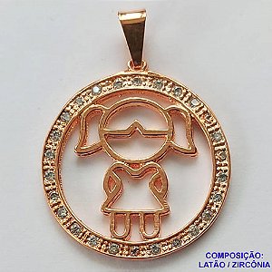 PINGENTE NO BRUTO PRONTO PARA O BANHO (CX33) - PINGENTE REDONDO MENINA VAZADO CRAVEJADO EM MICROS ZIRCÔNIAS - TAMANHO 22X22MM - PESO 2,1GR - COMPOSIÇÃO: LATÃO / ZIRCÔNIA - BRU10552