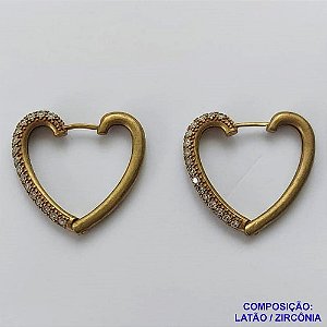 BRINCO BRUTO PRONTO BANHO (CX04) COM 2 FILEIRAS DE MICRO ZIRCÔNIAS FORMATO CORAÇÃO - TAMANHO 29MM -  PESO  TOTAL 8.4GR -  BRU10587