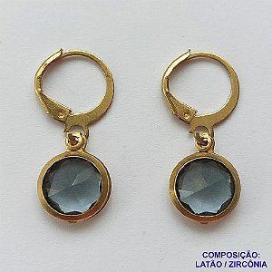 BRINCO NO BRUTO PRONTO BANHO - BRINCO COM PINGENTE EM ZIRCÔNIA LILÁS 10MM - ARGOLINHA DE PRESSÃO (TRANQUETA) - PESO TOTAL 2.2GR - BRU10594