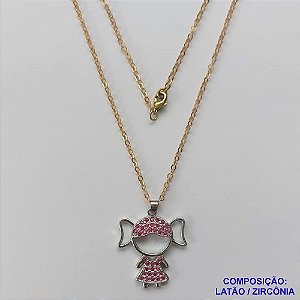 GARGANTILHA NO BRUTO PRONTO PARA O BANHO(CX65) - COM CORRENTE CADEADO DE 45CM - PINGENTE MENINA COM MICRO ZIRCÔNIAS ROSA 23X26MM - PESO TOTAL 5.2GR - BRU10669