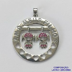 PINGENTE NO BRUTO PRONTO PARA O BANHO(CX65) - PINGENTE MENINAS COM MICRO ZIRCÔNIAS ROSAS AMO MEUS FILHOS 31MM PESO 4.7GR- BRU0001950