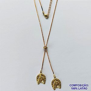GARGANTILHA NO BRUTO PRONTO PARA O BANHO - COM CORRENTE VENEZIANA DE 45CM + EXTENSOR - " TIPO GRAVATINHA " AJUSTÁVEL - COM DOIS PINGENTES (2515) FERRADURA CAVALO 12MM - PESO TOTAL 3.5GR - BRU10734