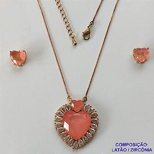 CONJUNTO NO BRUTO PRONTO PARA O BANHO - (CX64) CONJUNTO COM CORRENTE VENEZIANA 45CM - PINGENTE ZIRCÔNIA SALMÃO COM BASE CRAVEJADA COM MICRO ZIRCÔNIAS CRISTAIS E BRINCOS DE PINO COM ZIRCÔNIA - COMPOSIÇÃO: LATÃO E ZIRCÔNIA - PESO TOTAL 14GR -  BRU10883