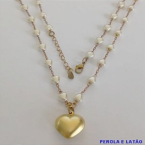 GARGANTILHA NO BRUTO PRONTO PARA O BANHO - CORRENTE COM PÉROLAS FORMATO CORAÇÃO 5MM E PINGENTE CORAÇÃO 15X16MM (806) - TAMANHO 50CM + EXTENSOR - PESO: 6,8GR - BRU11286