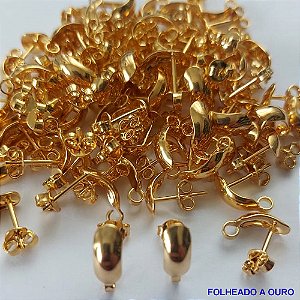 ACESSÓRIO FOLHEADO A OUR - BANHADO COM 5 MILESIMO+VERNIZ DIAMOND - BASE PARA BRINCO COM PINO - TAMANHO 3x10MM  - VENDIDA POR PAR - OURO001