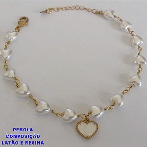 PULSEIRA NO BRUTO PRONTO PARA O BANHO - PULSEIRA TODA EM PÉROLA CORAÇÃO E PINGENTE CORAÇÃO TIPO VAN CLEEF MADRE PÉROLA EM RESINA 10MM - TAMANHO 18CM + EXTENSOR - PESO: 3,8GR - BRU12579