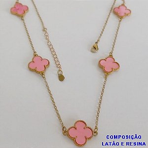 SHOCKER NO BRUTO PRONTO PARA O BANHO TIPO VAN CLEEF ROSA - SHOCKER  COM 5 PINGENTES 15MM COM CORRENTE LONGA DE 40CM + EXTENSOR - PESO TOTAL: 6,4GR - COMPOSIÇÃO: LATÃO / RESINA - BRU12585