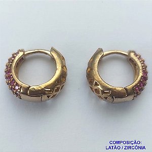 BRINCO NO BRUTO PRONTO BANHO(TTUU)(CX02) - BRINCO ARGOLA CRAVEJADO EM MICROS ZIRCÔNIAS ROSAS - (TRANQUETA) TAMANHO 14X16MM - LARGURA: 8MM - PESO TOTAL 4.8GR - BRU12673