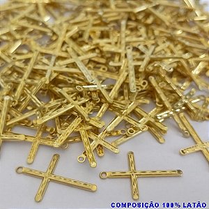ACESSÓRIO PINGENTE NO BRUTO PRONTO PARA O BANHO (CX34) - CRUCIFIXO (0565) - TAMANHO 23MM PESO TOTAL 0,4GR - COMPOSIÇÃO: 100% LATÃO - BRU0002130