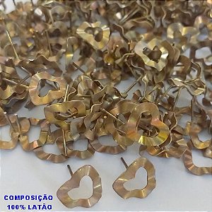 BRINCO NO BRUTO PRONTO BANHO (CX05) - BRINCO DE PINO MARTELADO CORAÇÃO VAZADO (RO) (E1984) - TAMANHO 11MM - PESO TOTAL 0,8GR - BRU12707
