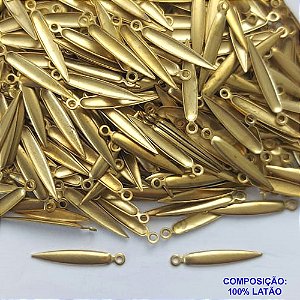 ACESSÓRIO NO BRUTO PRONTO PARA O BANHO (CX14) - ACESSÓRIO PINGENTE GOTA FINA E LONGA COM UMA ARGOLINHA (E0659) - TAMANHO 19MM  PESO 0,2GR - (VENDIDA POR UNIDADE) - BRU0002161