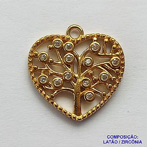 PINGENTE NO BRUTO PRONTO PARA O BANHO (CX16)- PINGENTE CORAÇÃO C0M ÁRVORE DA VIDA CRAVEJADO EM MICROS ZIRCÔNIAS - COMPOSIÇÃO: LATÃO / ZIRCÔNIA - TAMANHO 17X17MM - PESO TOTAL 1,6GR - BRU12759