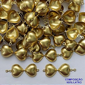 ACESSÓRIO NO BRUTO PRONTO PARA O BANHO (CX23)- CORAÇÃO DUPLO 11X12MM (823) - PESO 0,9GR - COMPOSIÇÃO: 100% LATÃO - BRU0002215