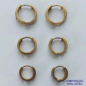BRINCO NO BRUTO PARA BANHO - TRIO DE BRINCOS COM DETALHES EM FLORES VAZADAS - TAMANHOS 14/12/10MM - PESO 5GR - BRU12834