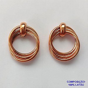 BRINCO NO BRUTO PRONTO PARA O BANHO - BRINCO DE PINO COM 3 ARGOLAS LISAS - COMPOSIÇÃO: 100% LATÃO - TAMANHO 35MM - PESO TOTAL 8,4GR - BRU12868