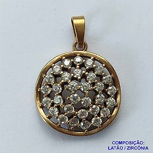 PINGENTE  NO BRUTO PRONTO PARA O BANHO - (CX31) PINGENTE REDONDO ESTILO AMASSADO CRAVEJADO EM MICRO ZIRCÔNIAS 16MM - PESO TOTAL 2GR - COMPOSIÇÃO: LATÃO / ZIRCÔNIA - BRU0002302